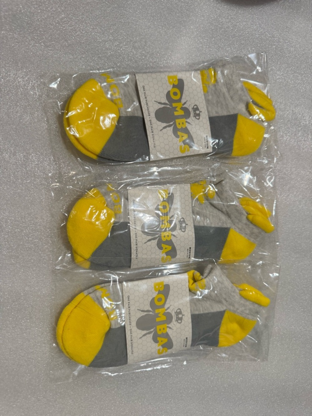 Bombas Unisex Ankle Medium No-Show Socks in Yellow and Gray  NWT